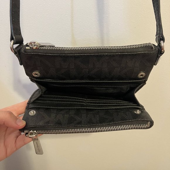 AUTHENTIC Michael Kors Crossbody with MK Logo all over - Picture 3 of 4